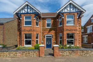 Hertford Lodge Large Norfolk Hideaways